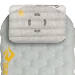 Sea To Summit Ether Light Xt Mat -AU Camping Equipment Sales 2024 AMELXT EtherLightXTMat 04 USP PillowLock 01